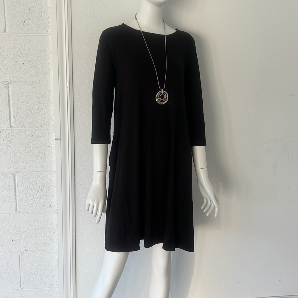 Dress - Picture 2 of 3